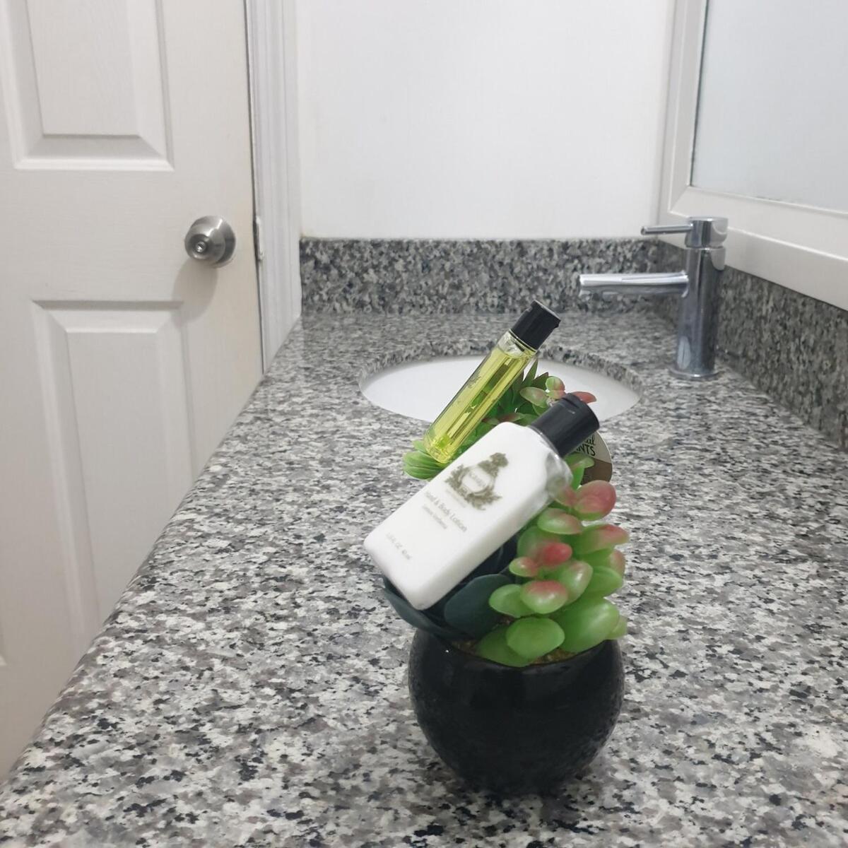 Harloe'S Place 킹스톤 외부 사진